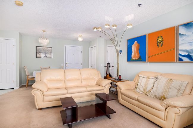 1215 - 1818 Simcoe Blvd Sw, Condo with 2 bedrooms, 2 bathrooms and 1 parking in Calgary AB | Image 10