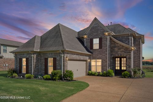 6603 Broadwing Cir W, Olive Branch, MS, 38654-9242 | Card Image
