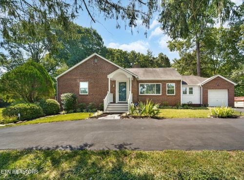 800 Brown Mountain Loop Rd, Knoxville, TN, 37920-6414 | Card Image