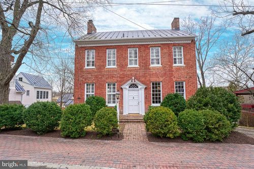 40149 Main St, WATERFORD, VA, 20197-2004 | Card Image