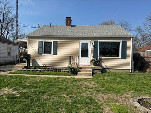 1706 Park Dr, Middletown, OH, 45044-6352 | Card Image