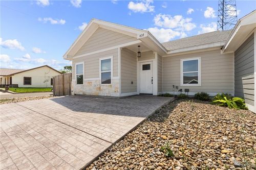437 5th Street, La Joya, TX, 78560 | Card Image