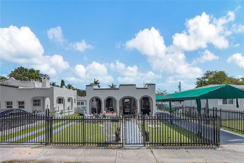 2220 Sw 12th St, Miami, FL, 33135-5017 | Card Image
