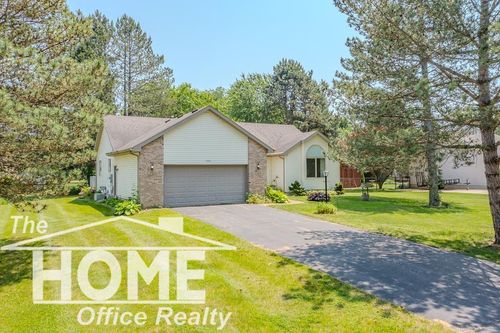 7693 Grove Ridge Rd, Owosso, MI, 48867-9242 | Card Image