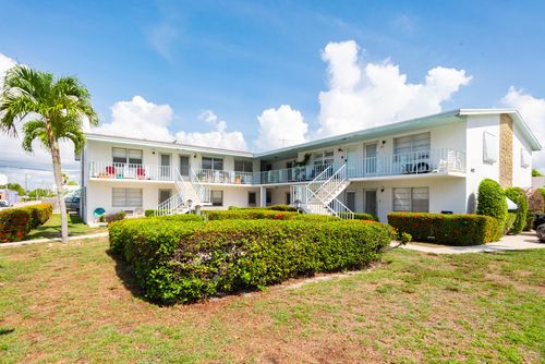 9-401 N J St, Lake Worth Beach, FL, 33460-3056 | Card Image