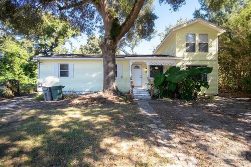c-5 N Edgewood Cir, Pensacola, FL, 32506-4814 | Card Image