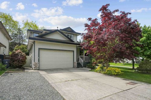 18202 69 Avenue, Surrey, BC, V3S9H4 | Card Image