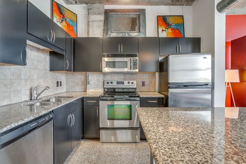 unit-11003-221 W Lancaster Ave, Fort Worth, TX, 76102-6613 | Card Image