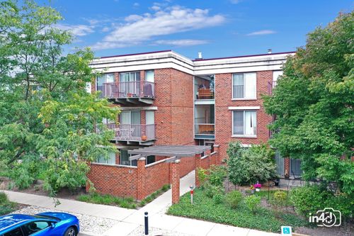 121-411 Kelburn Rd, Deerfield, IL, 60015-4364 | Card Image
