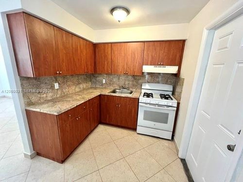 1-696 Ne 85th St, Miami, FL, 33138-3531 | Card Image