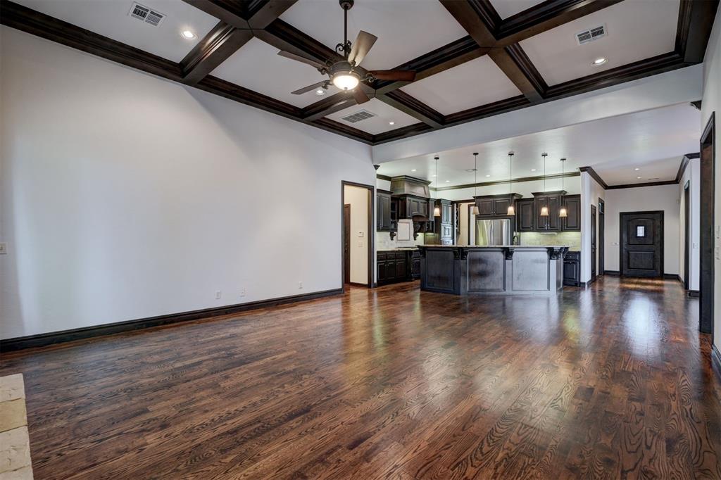 Silvercliffe Dr, Edmond, OK 73012