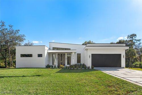 4070 24th Ave Se, NAPLES, FL, 34117-9235 | Card Image