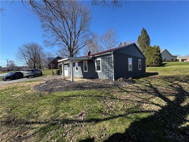 2068 Mercer New Wilmington Rd, House other with 2 bedrooms, 1 bathrooms and 1 parking in New Wilmington PA | Image 16