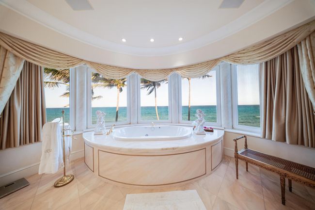 1280 S Ocean Boulevard, House other with 9 bedrooms, 17 bathrooms and null parking in Manalapan FL | Image 75