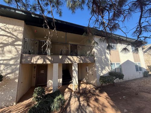 apt-2-1715 E Lindsey St, Norman, OK, 73071-1855 | Card Image