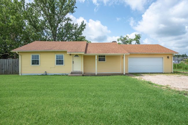 1118 E Goode St, House other with 4 bedrooms, 3 bathrooms and null parking in Quitman TX | Image 7