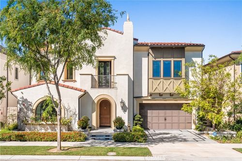 114 Interstellar, Irvine, CA, 92618-1321 | Card Image