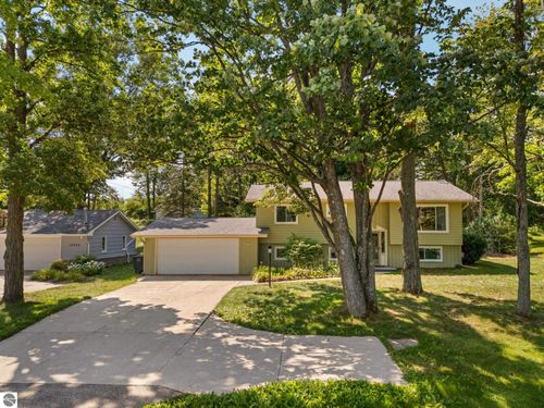 10970 E M 55, Cadillac, MI, 49601-8577 | Card Image