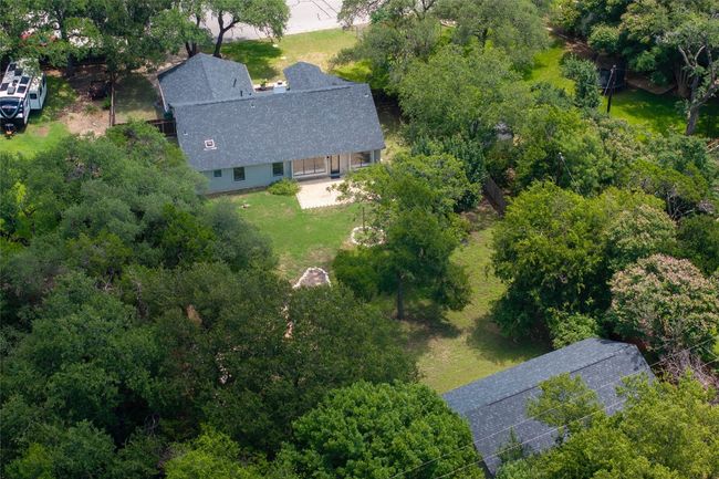 Over half an acre to enjoy. | Image 35