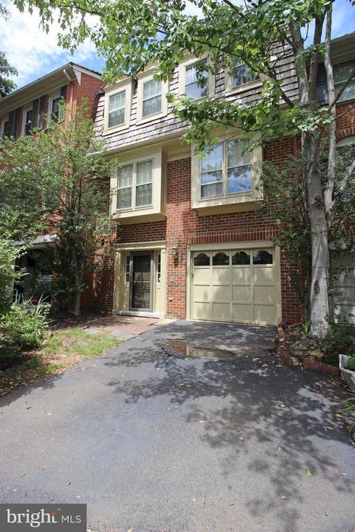 5117 Bellemeade Ln, ALEXANDRIA, VA, 22311-1323 | Card Image