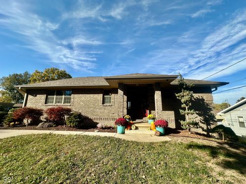 1201 10th St, Covington, IN, 47932-1325 | Card Image