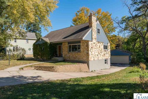 7 Dellview Ln, Mankato, MN, 56001-4542 | Card Image