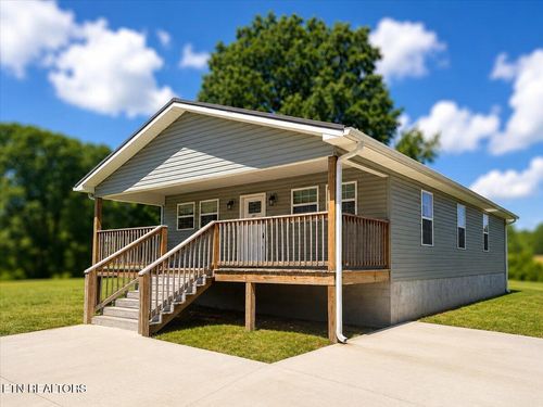 200 Pope St, Athens, TN, 37303-2572 | Card Image