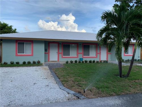 a-b-3200 Ne 13th Ave, Oakland Park, FL, 33334-4572 | Card Image