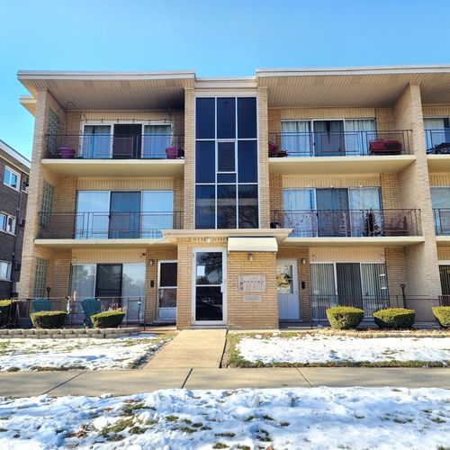 b-10332 S Komensky Ave, Oak Lawn, IL, 60453-5047 | Card Image