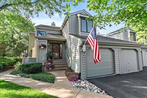 1049-867 Longmeadow Ct, Lake Barrington, IL, 60010-9384 | Card Image