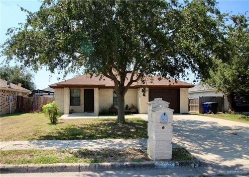 5834 S 28th Ln, McAllen, TX, 78503-1800 | Card Image