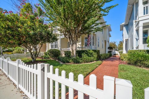 270 2nd Ave Sw, LARGO, FL, 33770-3540 | Card Image