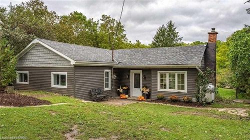 3907 Governor'S Rd, Lynden, ON, L0R1T0 | Card Image