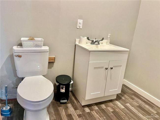 512 W 10 Th St, Home with 0 bedrooms, 0 bathrooms and 6 parking in Mercedes TX | Image 15