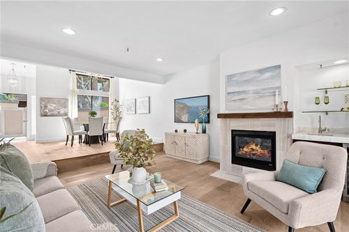 49 Canyon Island Dr, Newport Beach, CA, 92660-5115 | Card Image