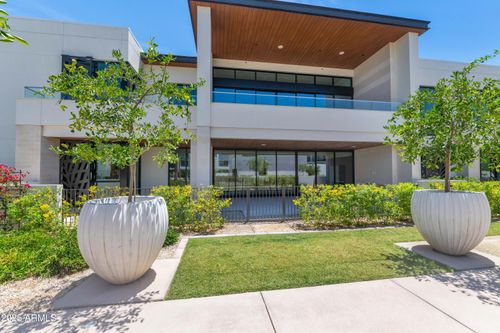 1051-6587 N Palmeraie Blvd, Paradise Valley, AZ, 85253-4374 | Card Image