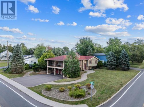 82 Goodwill Ave, Charlottetown, PE, C1A3E5 | Card Image