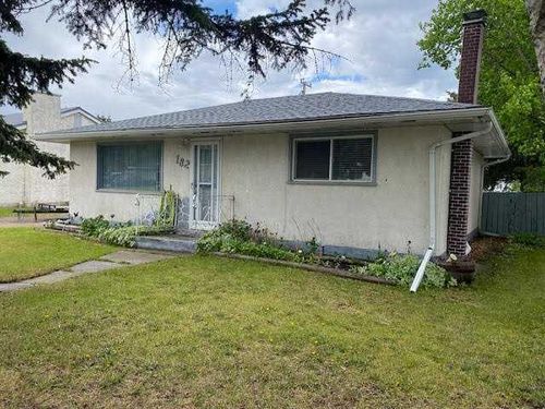 182 Sunwapta Drive, Hinton, AB, T7V1E9 | Card Image