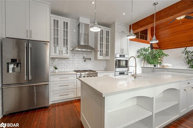 1026 Lancer Lane, House other with 2 bedrooms, 2 bathrooms and 10 parking in Haliburton ON | Image 9