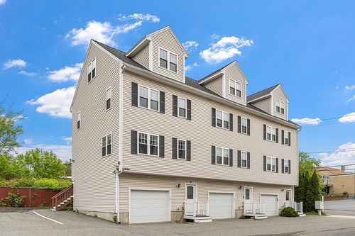 4-122 Locust St, Haverhill, MA, 01830-5663 | Card Image