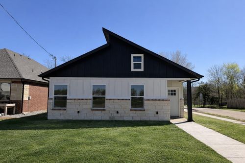 2225 College St, Greenville, TX, 75401-2919 | Card Image