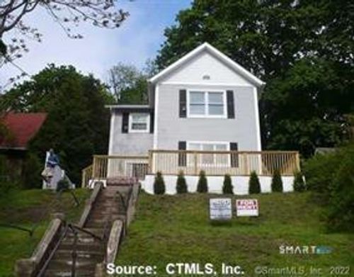 21 Treadway Ave, Norwich, CT, 06360-3619 | Card Image