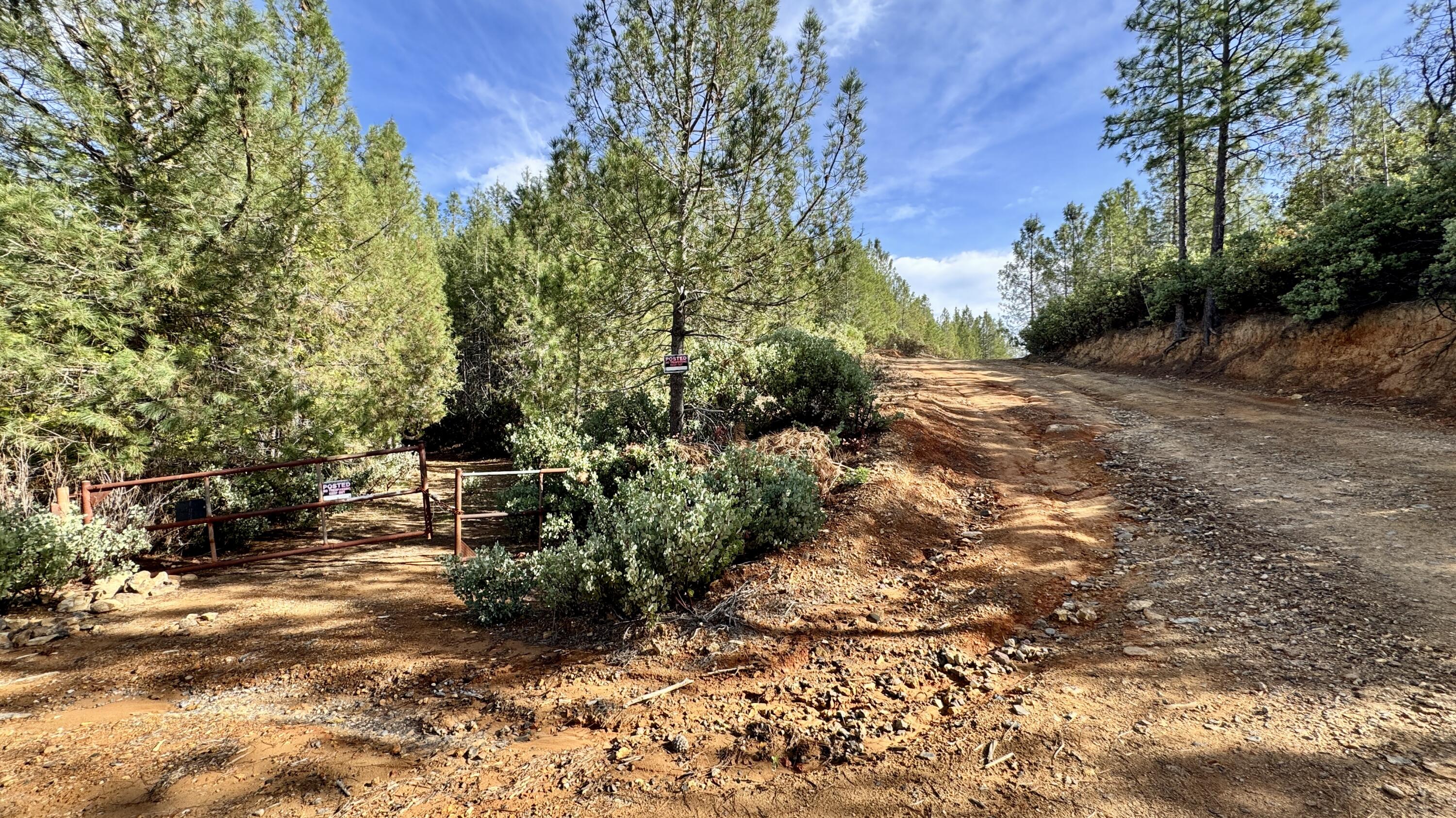 Land in Redding 3