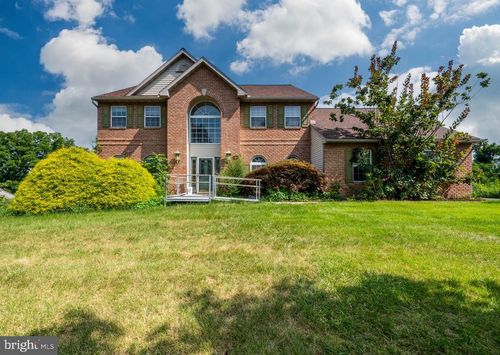 20 Meadow Ridge Rd, TEMPLE, PA, 19560-9703 | Card Image