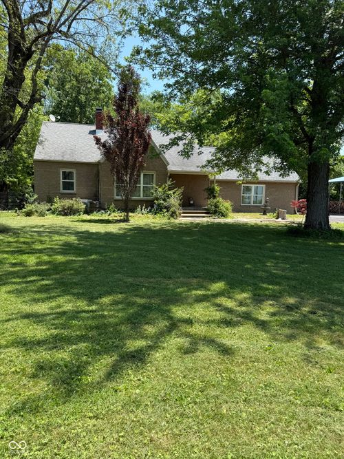 9168 S State Road 9, Flat Rock, IN, 47234-9755 | Card Image