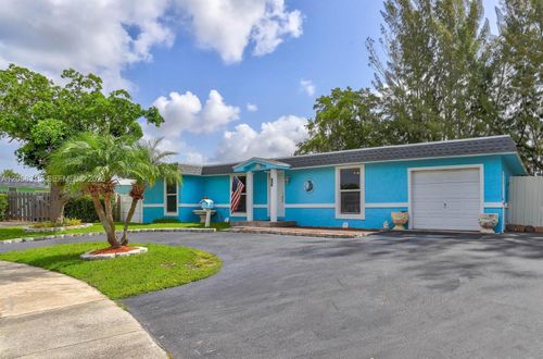 6605 Nw 80th Ct, Tamarac, FL, 33321-7054 | Card Image