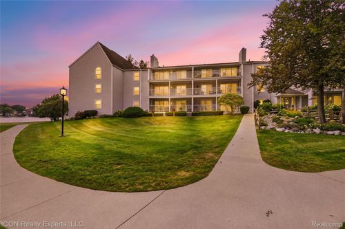27-3559 Port Cove Dr, Waterford, MI, 48328-4575 | Card Image
