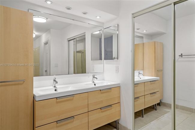 611 Royal Palm Way, House other with 4 bedrooms, 3 bathrooms and null parking in Davie FL | Image 27