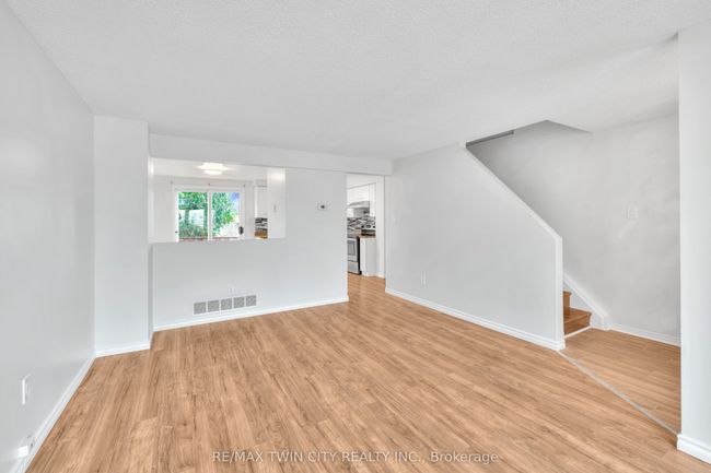 44 Cole Rd, House attached with 3 bedrooms, 2 bathrooms and 3 parking in Guelph ON | Image 9
