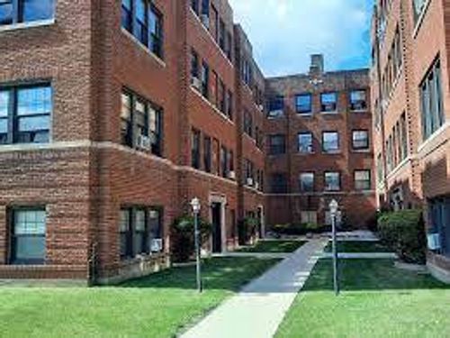 bh-3258 Maple Ave, Berwyn, IL, 60402-2816 | Card Image